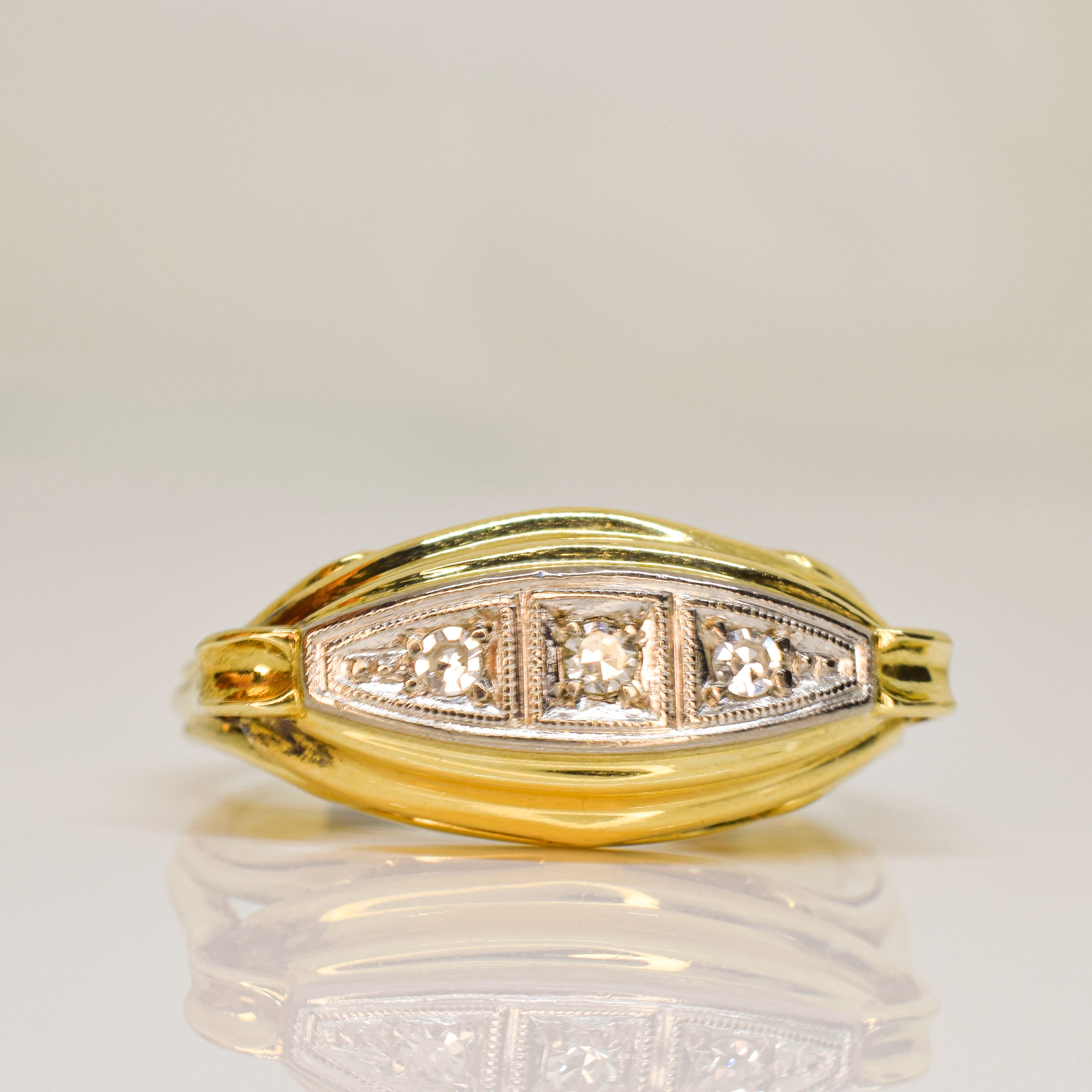 Art Deco Boat Ring