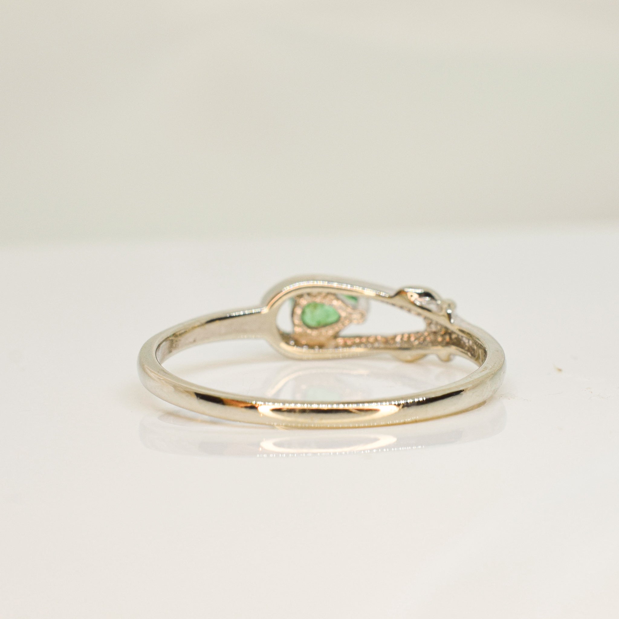 White Gold Emerald Ring