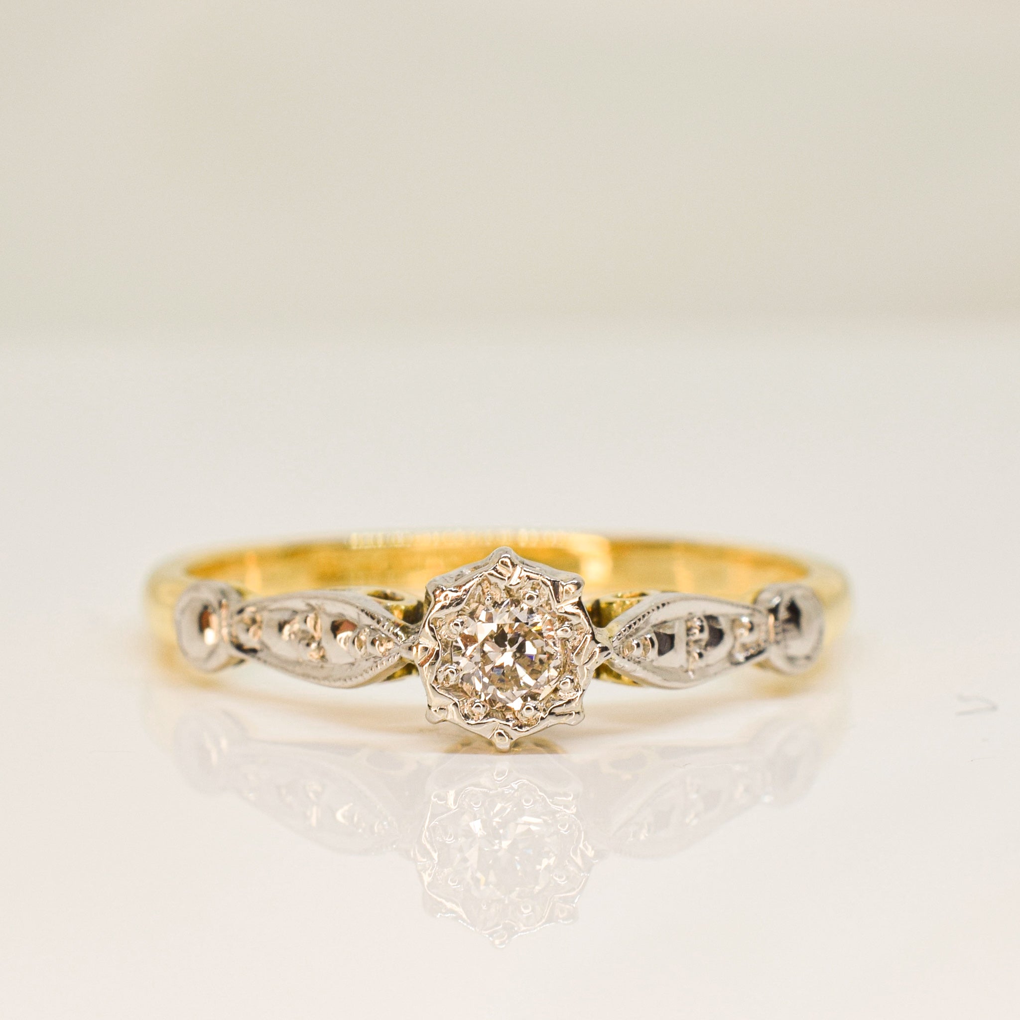 Antique Solitaire Ring