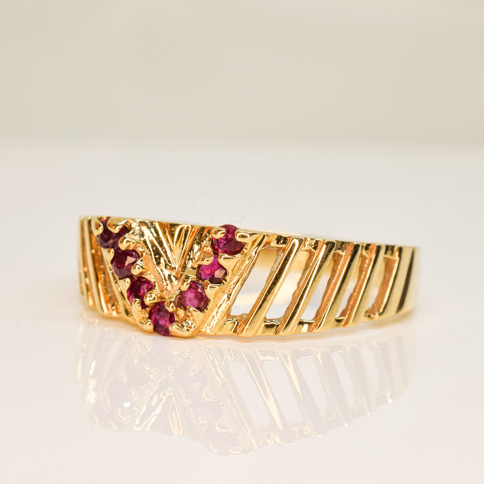 Ruby V Ring