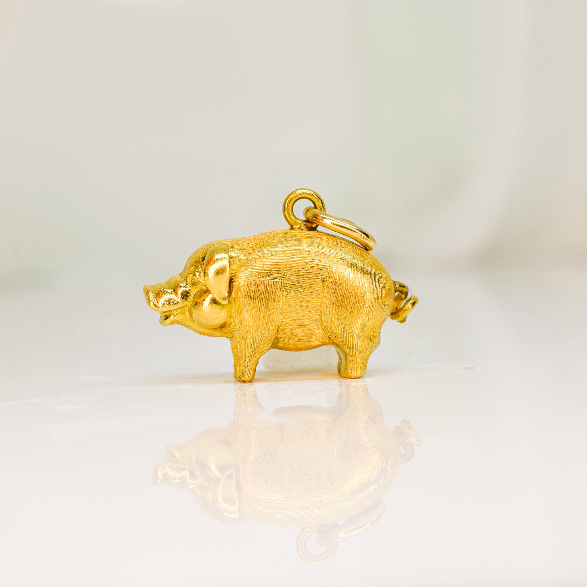 18kt Gold Pig